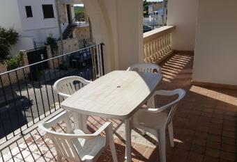 Bilocale a 50 mt. dalla spiaggia 28 has Balcony rooms