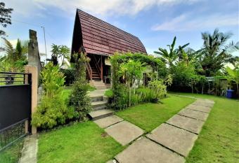 Telagamas Guest House allows 18 year olds to book a room