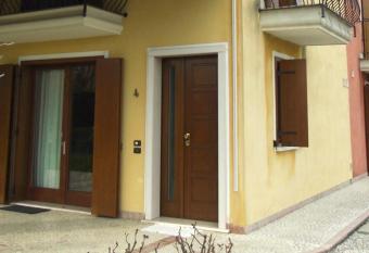 Ai Cipressi has Balcony rooms