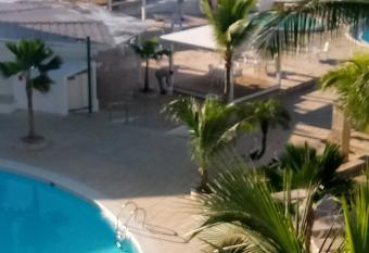 Private Apartments in Caribe Dominicus solo adultos allows 18 year olds to book a room