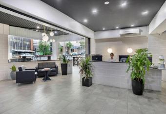 The Metropolitan Spring Hill has Balcony rooms