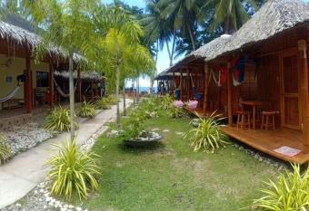 AivyMaes Divers Resort allows 18 year olds to book a room