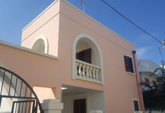 Bilocale centralissimo vista mare 29 has Balcony rooms
