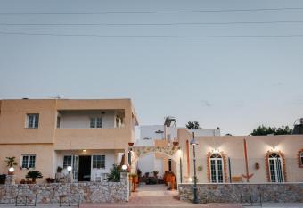 Konaki Apartments has Balcony rooms