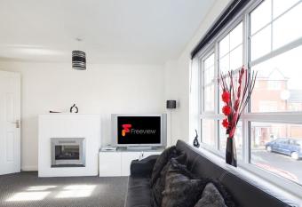 My-Places Abbotsfield Court Townhouse has Balcony rooms