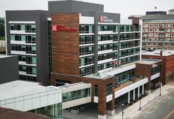 Hilton Garden Inn Fredericton allows 18 year olds to book a room