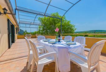 5 Bedroom house for relaxing has Balcony rooms