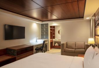 Gamma Ciudad Juarez allows 18 year olds to book a room