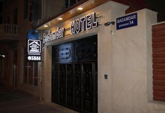 Badamdar HOTEL has Smoking/Balcony rooms