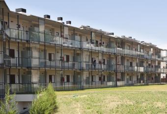 Aparthotel Jardines de Aristi allows 18 year olds to book a room