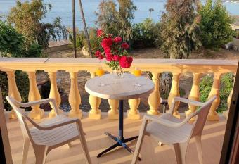 Makris Apartments allows 18 year olds to book a room