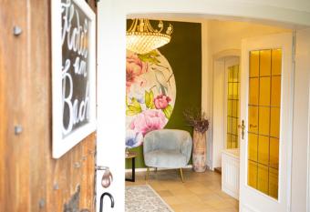 Hotel am Bach has Balcony rooms