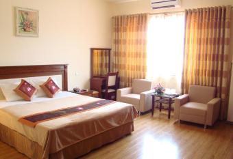 Hacinco Hotel allows 18 year olds to book a room