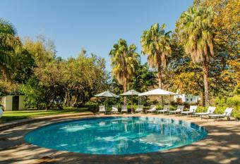 Le Manoir de Brendel has Balcony rooms