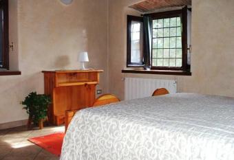 Bed & Breakfast La Corte allows 18 year olds to book a room