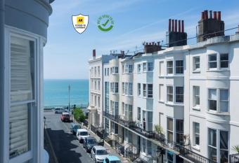 Brighton Marina House has Balcony rooms