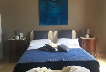 A casa di Gio has Balcony rooms