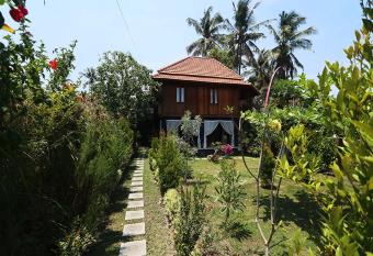 Villa Angel D Uma has Balcony rooms
