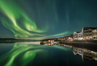 Malangen Resort allows 18 year olds to book a room