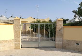 Villa Malese has Balcony rooms