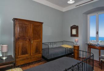 Villa Eugenia has Balcony rooms