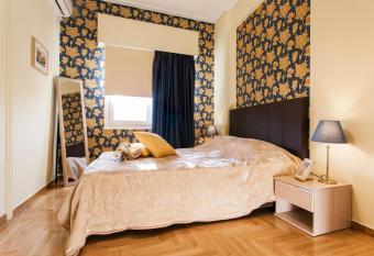 Private Central View rooms in apartment near to Acropolis Metro Station has Balcony rooms