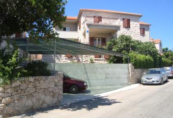 Apartments by the sea Postira, Brac - 14902 has Balcony rooms