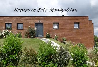 Chambres d H  tes Nature et bois BED AND BREAKFAST has Balcony rooms