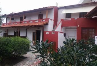 Antikristo Rooms has Balcony rooms