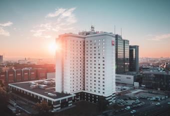 Ibis Poznan Centrum allows 18 year olds to book a room