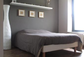 Chambre d h  tes B&B has Balcony rooms