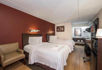 Red Roof Inn West Monroe allows 18 year olds to book a room