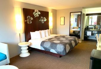 Oxford Inn allows 18 year olds to book a room