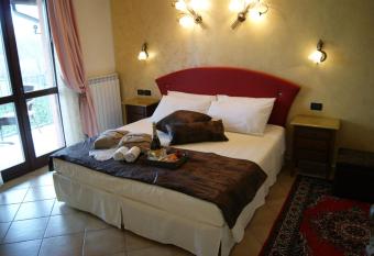 B&B Desenzano Paradise allows 18 year olds to book a room