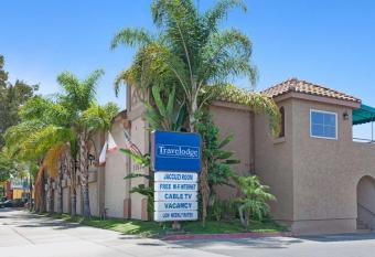Travelodge by Wyndham Whittier has Smoking rooms