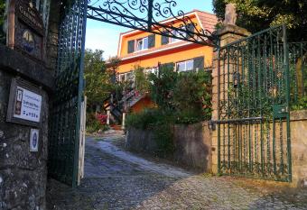 Casa Gwendoline - Albergue / Hostel / AL - Caminho da Costa has Balcony rooms