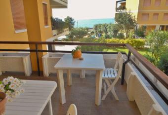 San Lorenzo Grande allows 18 year olds to book a room