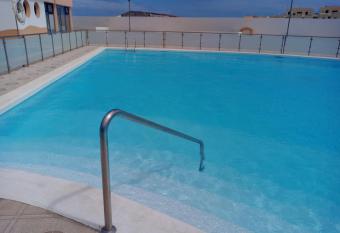 Apartamento London Complex Amaya Fuerteventura allows 18 year olds to book a room