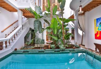 Riad Moucharabieh Matisse allows 18 year olds to book a room