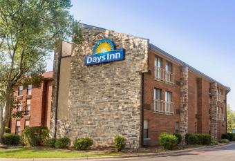 Days Inn by Wyndham Raleigh-Airport-Research Triangle Park allows 18 year olds to book a room