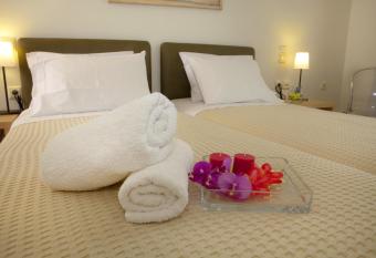 Ilion Spa Hotel has Balcony rooms