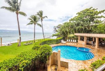 Paki Maui Condos has Balcony rooms