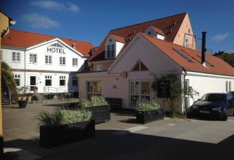 Villa Maris has Balcony rooms