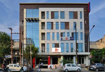 Hotel Noida International has Balcony rooms