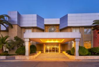 Pam Thermal Hotel Clinic & Spa allows 18 year olds to book a room