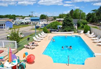 Seabreeze Motel allows 18 year olds to book a room