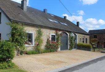 B&B Le Perchoir allows 18 year olds to book a room