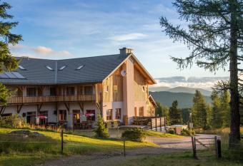 JUFA Hotel Hochrindl has Balcony rooms