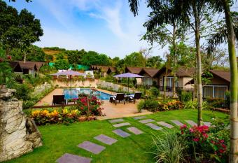 Stone Wood Resort, Mandrem has Balcony rooms