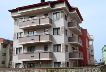 The Twins Apartmens has Balcony rooms